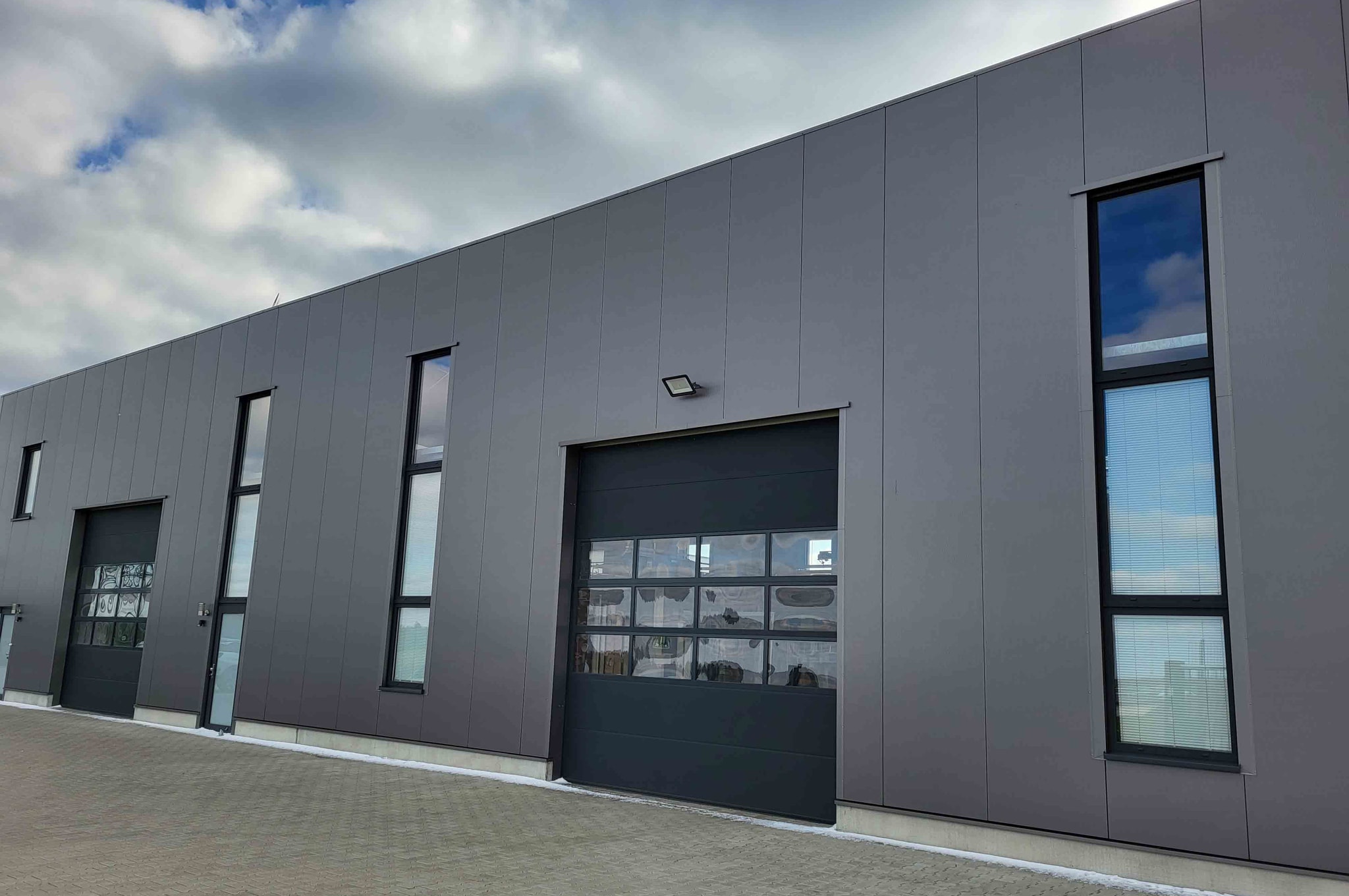 Industrietore von WIŚNIOWSKI – Perfektion bis ins Detail